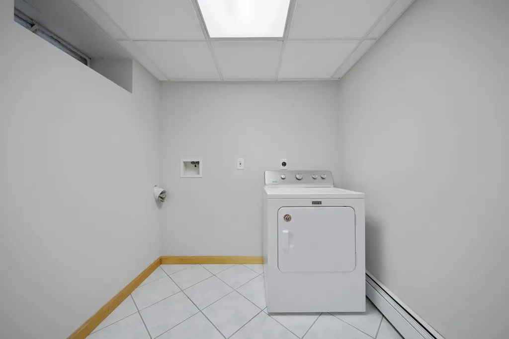 7 Dexter Street Derry NH 03038