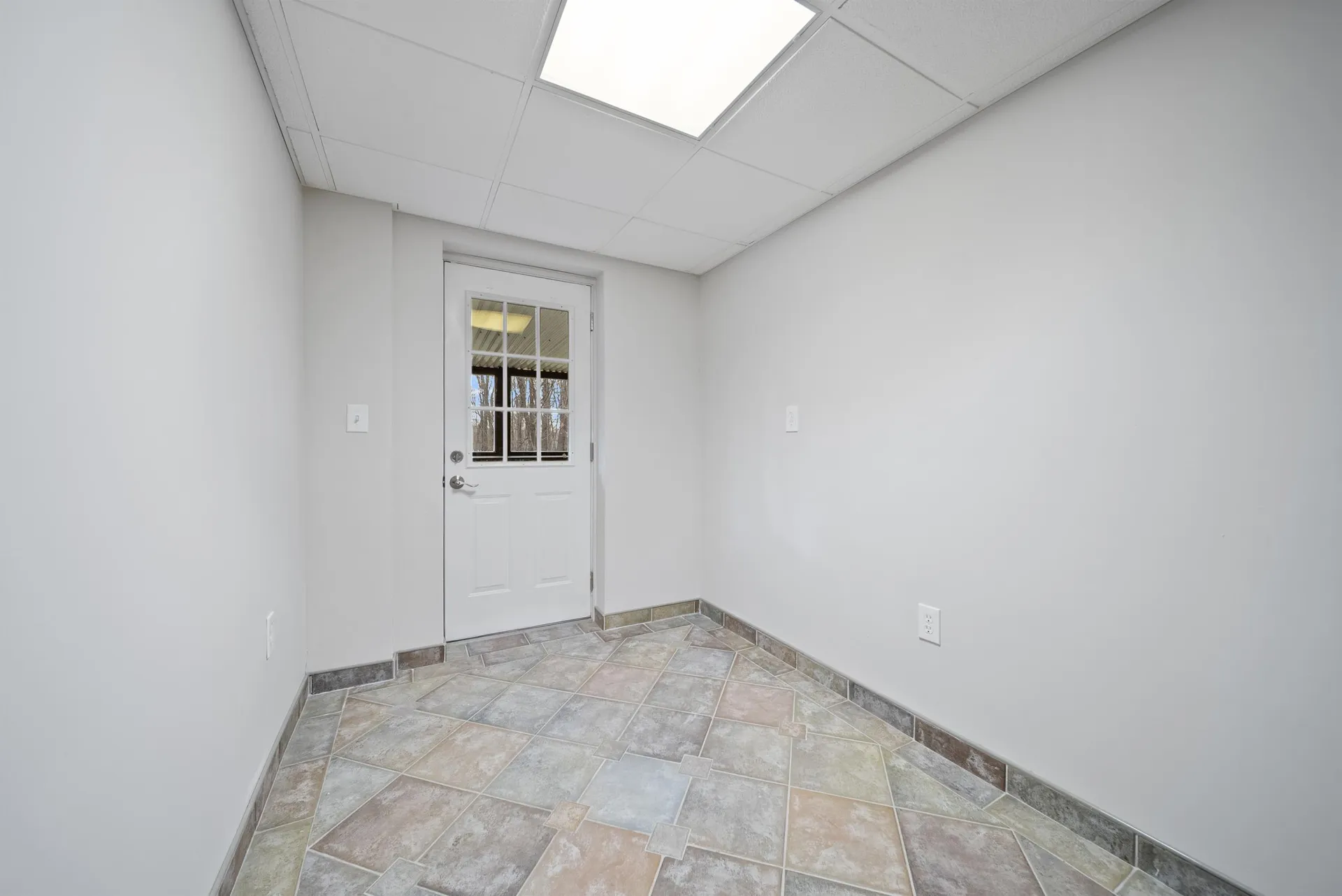 7 Dexter Street Derry NH 03038