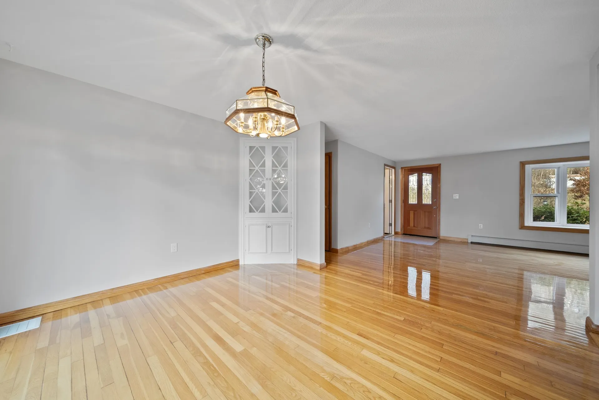 7 Dexter Street Derry NH 03038