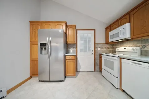 7 Dexter Street Derry NH 03038