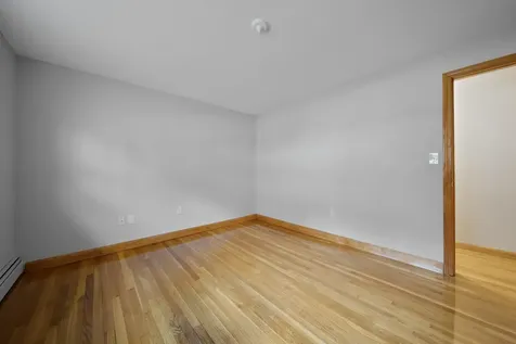 7 Dexter Street Derry NH 03038