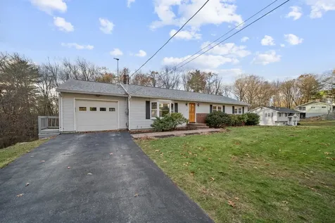 7 Dexter Street Derry NH 03038