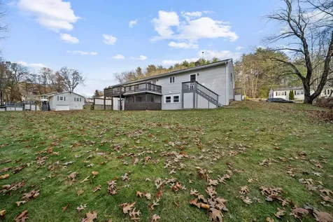 7 Dexter Street Derry NH 03038