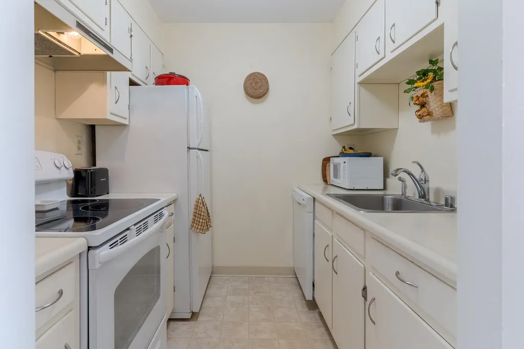 148 Breakwater Drive South Portland ME 04106