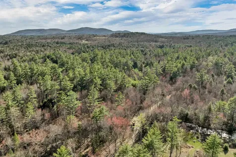 00 Middle Road Sandwich NH 03227