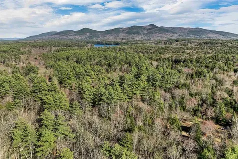 00 Middle Road Sandwich NH 03227