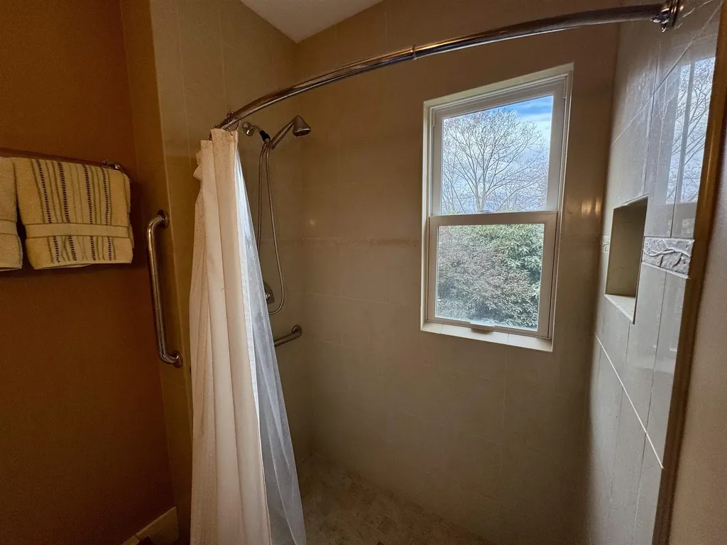 191 River Road Piermont NH 03779