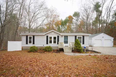 5 Langs Lane Newmarket NH 03857