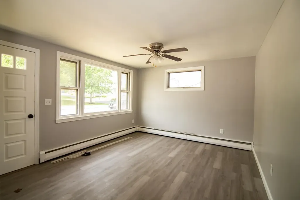 82 S Jewett Street Manchester NH 03103