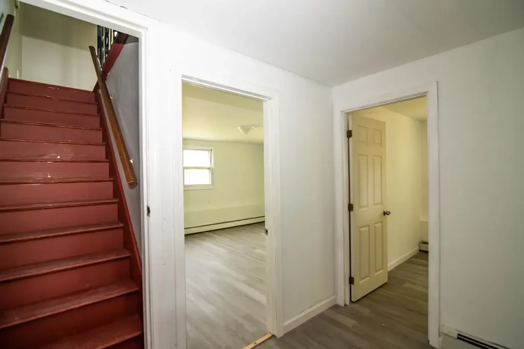 82 S Jewett Street Manchester NH 03103