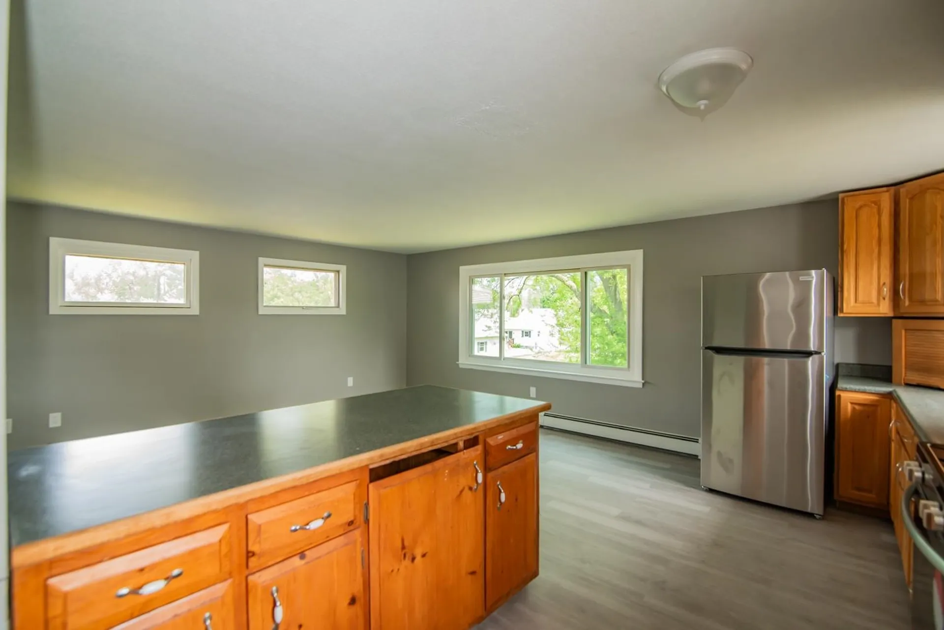 82 S Jewett Street Manchester NH 03103