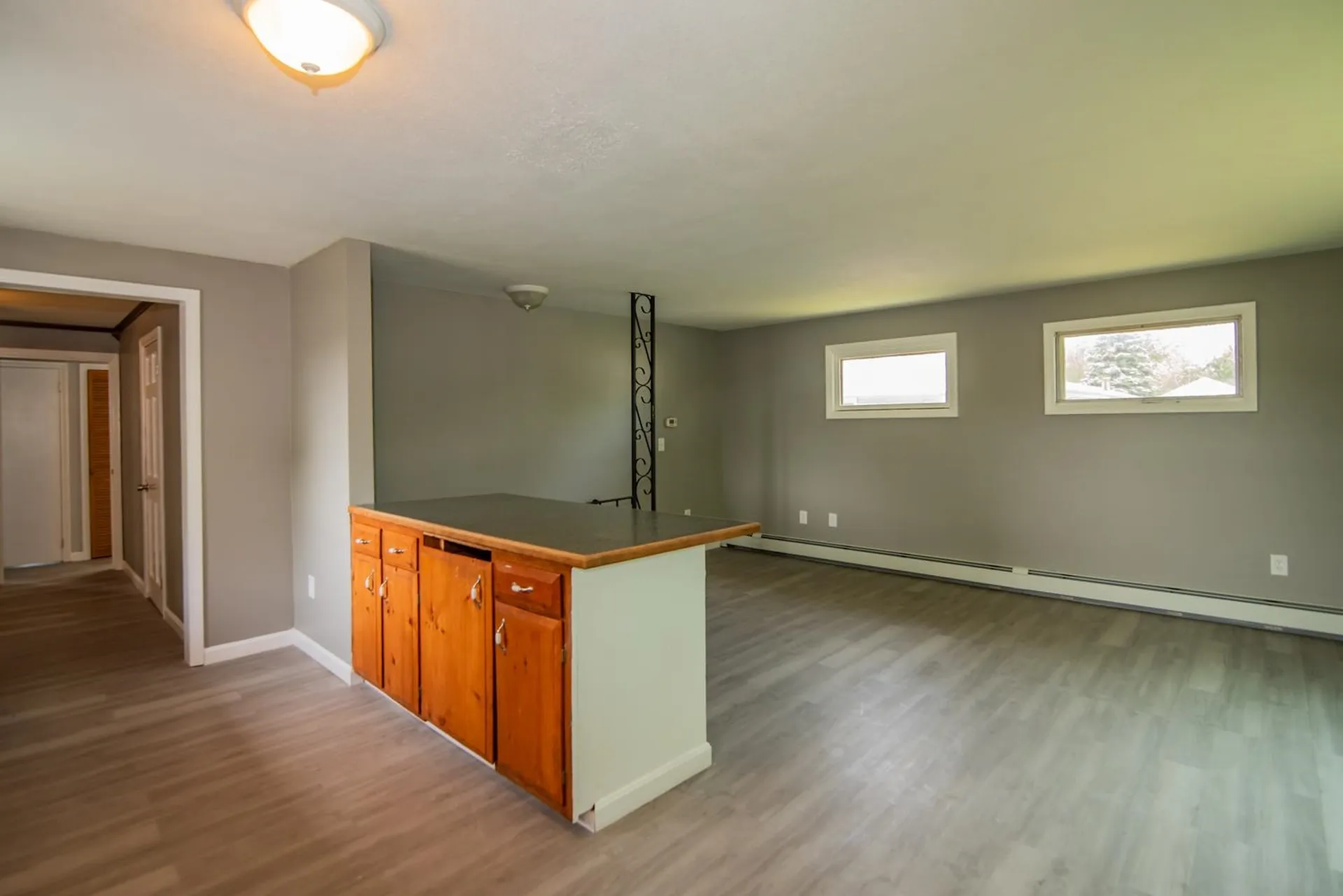 82 S Jewett Street Manchester NH 03103