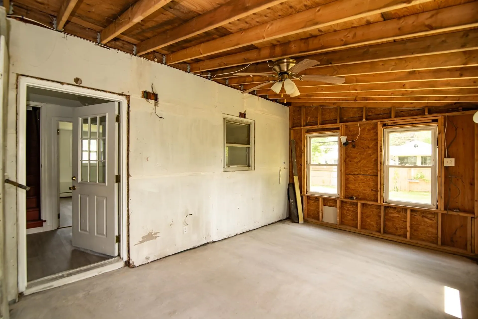 82 S Jewett Street Manchester NH 03103