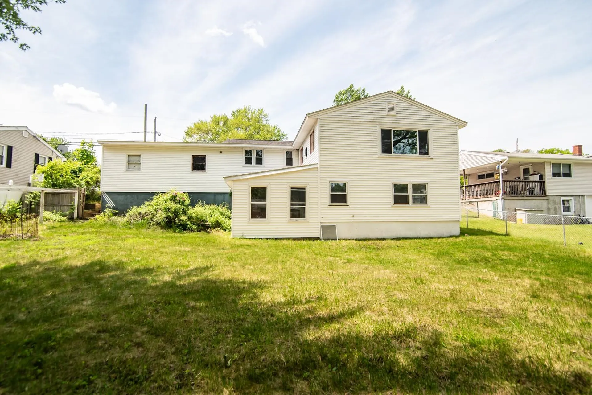 82 S Jewett Street Manchester NH 03103