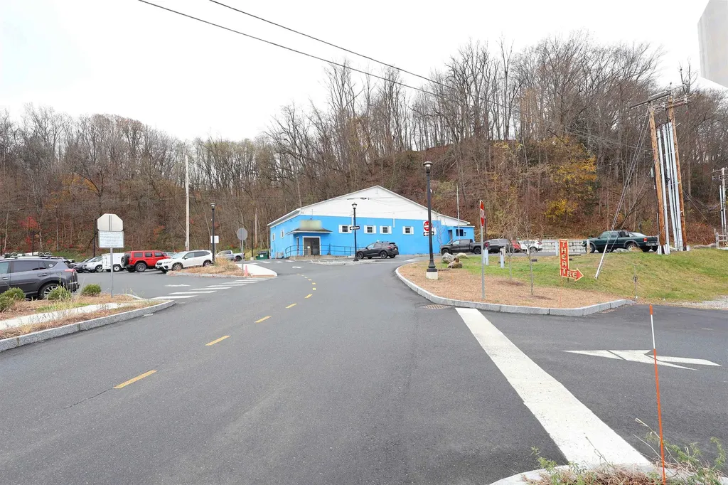 97 South Main Street Hartford VT 05001