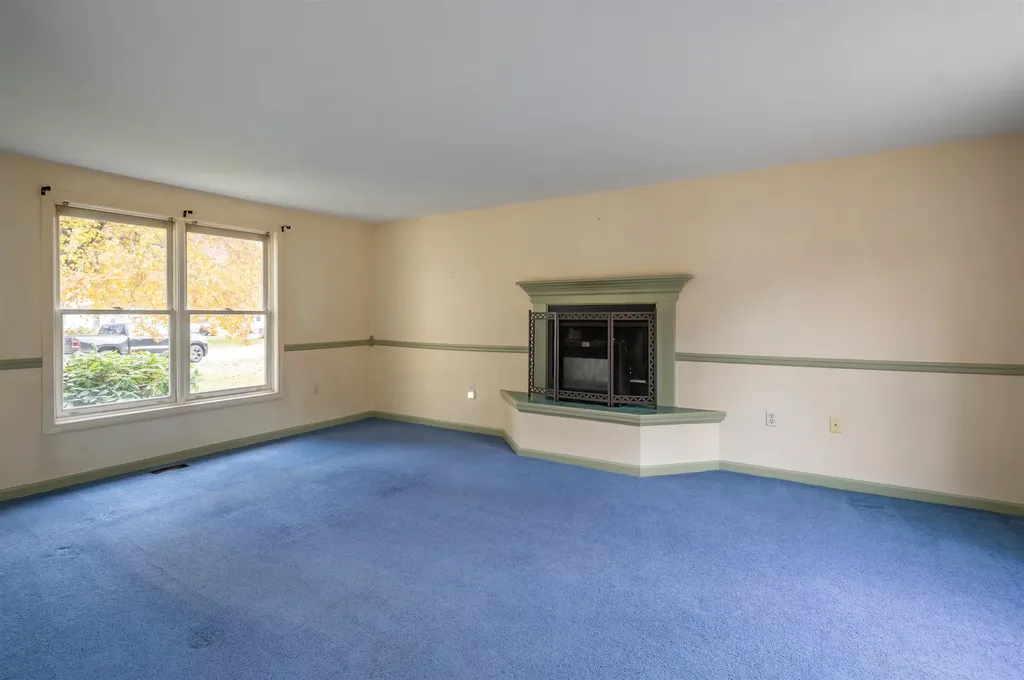 38 Mallard Point Merrimack NH 03054