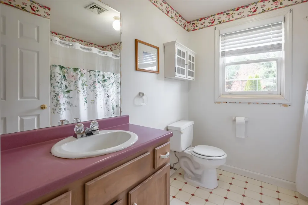 38 Mallard Point Merrimack NH 03054