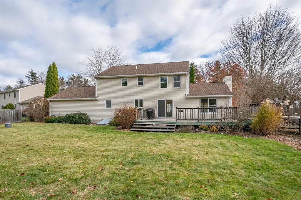 38 Mallard Point Merrimack NH 03054