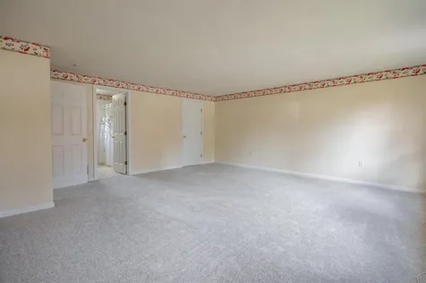 38 Mallard Point Merrimack NH 03054