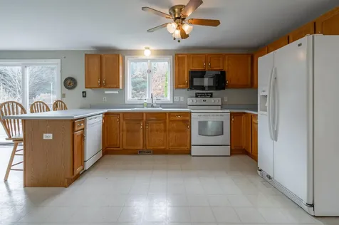 38 Mallard Point Merrimack NH 03054