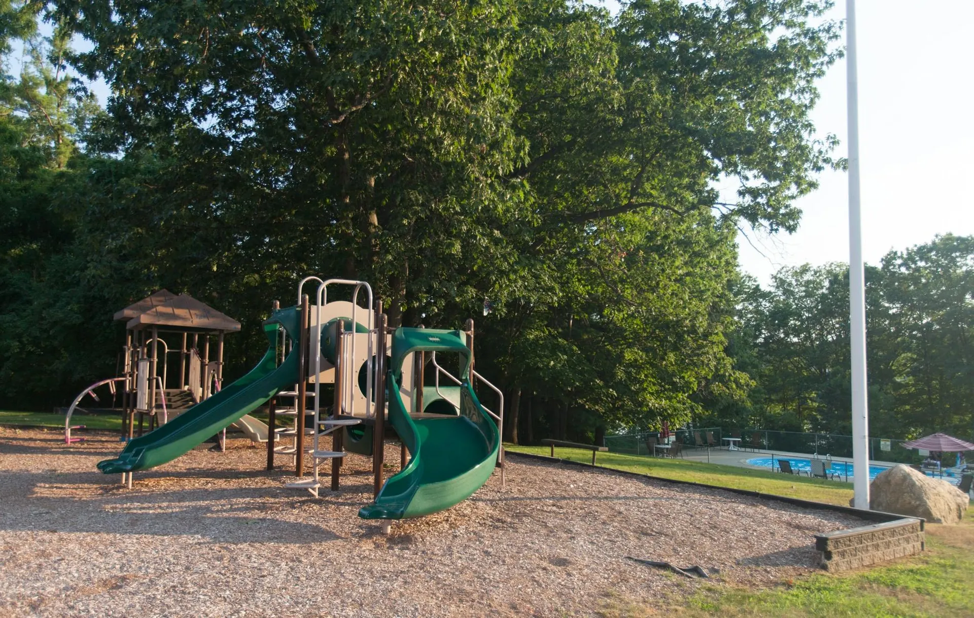 21 West River Drive Manchester NH 03104