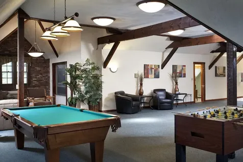 21 West River Drive Manchester NH 03104