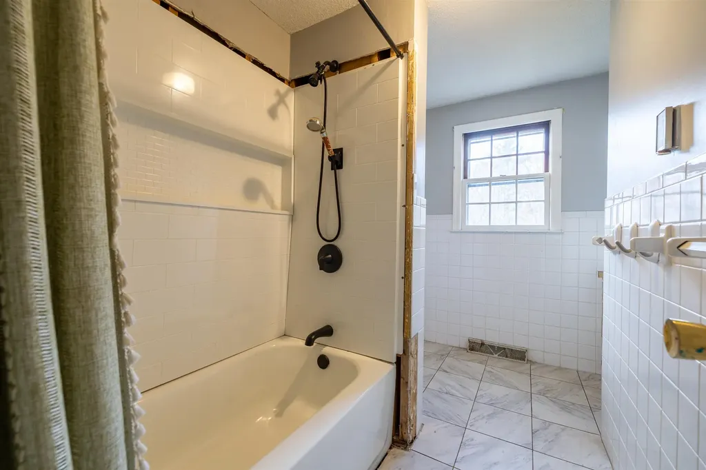 56 Bedard Avenue Derry NH 03038