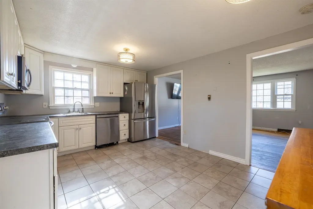 56 Bedard Avenue Derry NH 03038