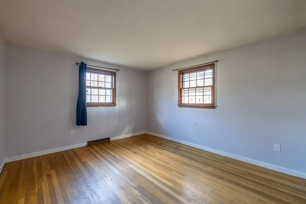 56 Bedard Avenue Derry NH 03038