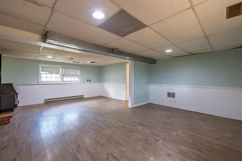 56 Bedard Avenue Derry NH 03038