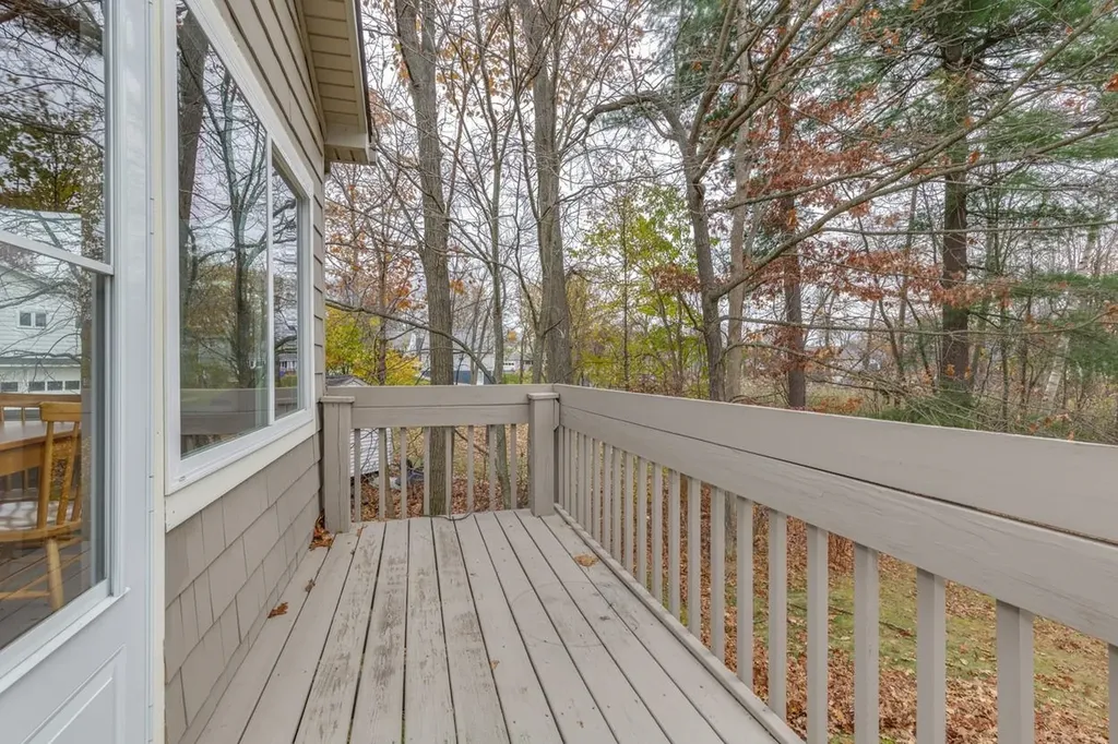 380 Woodcrest Court Manchester NH 03109