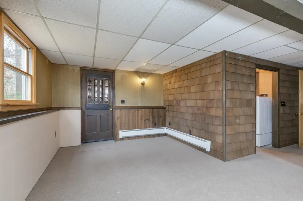 380 Woodcrest Court Manchester NH 03109