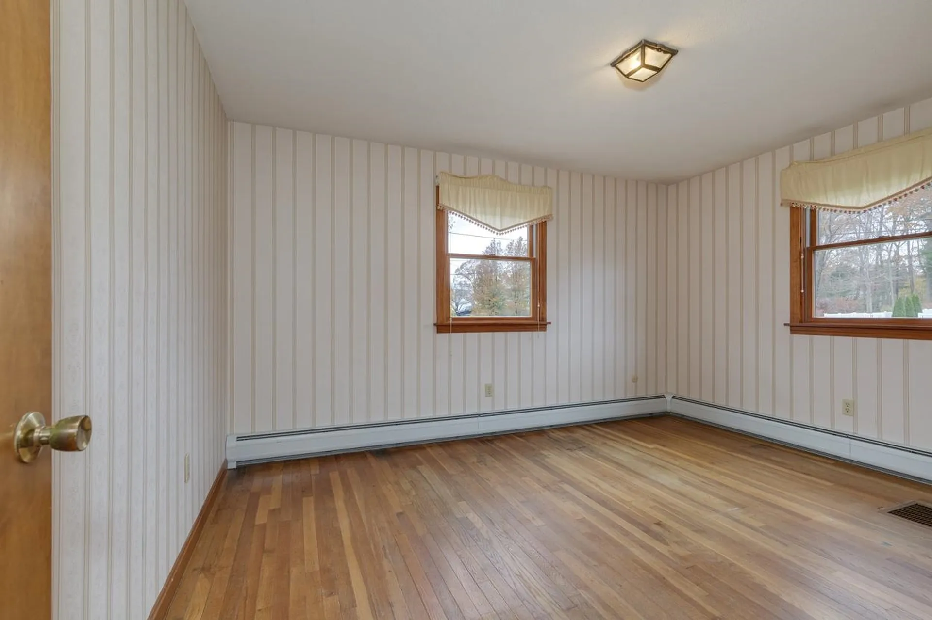 380 Woodcrest Court Manchester NH 03109