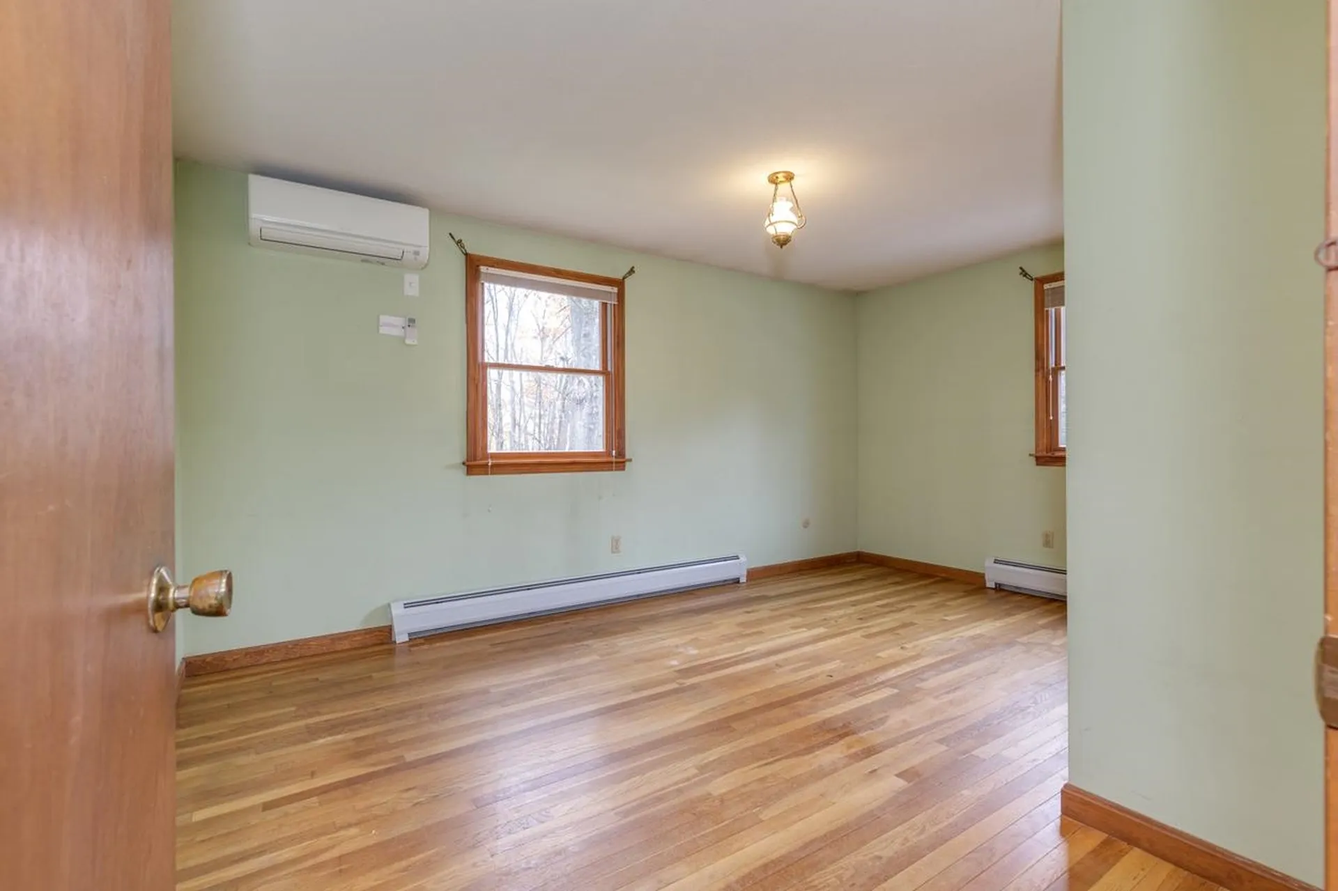 380 Woodcrest Court Manchester NH 03109