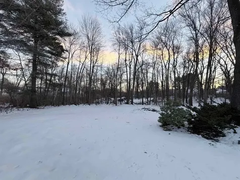 380 Woodcrest Court Manchester NH 03109