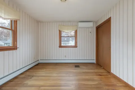 380 Woodcrest Court Manchester NH 03109