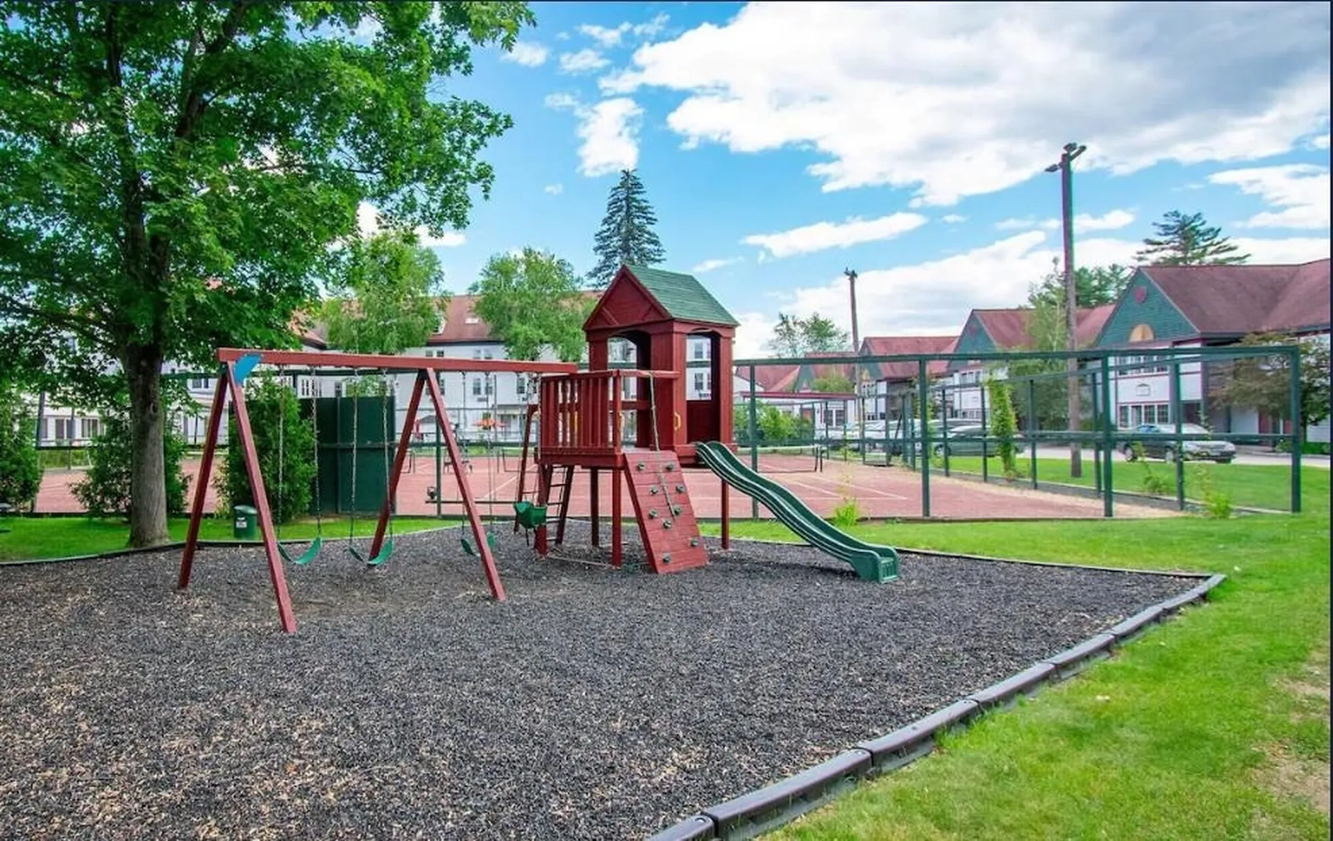 2760 New Hampshire Route 16 Conway NH 03818