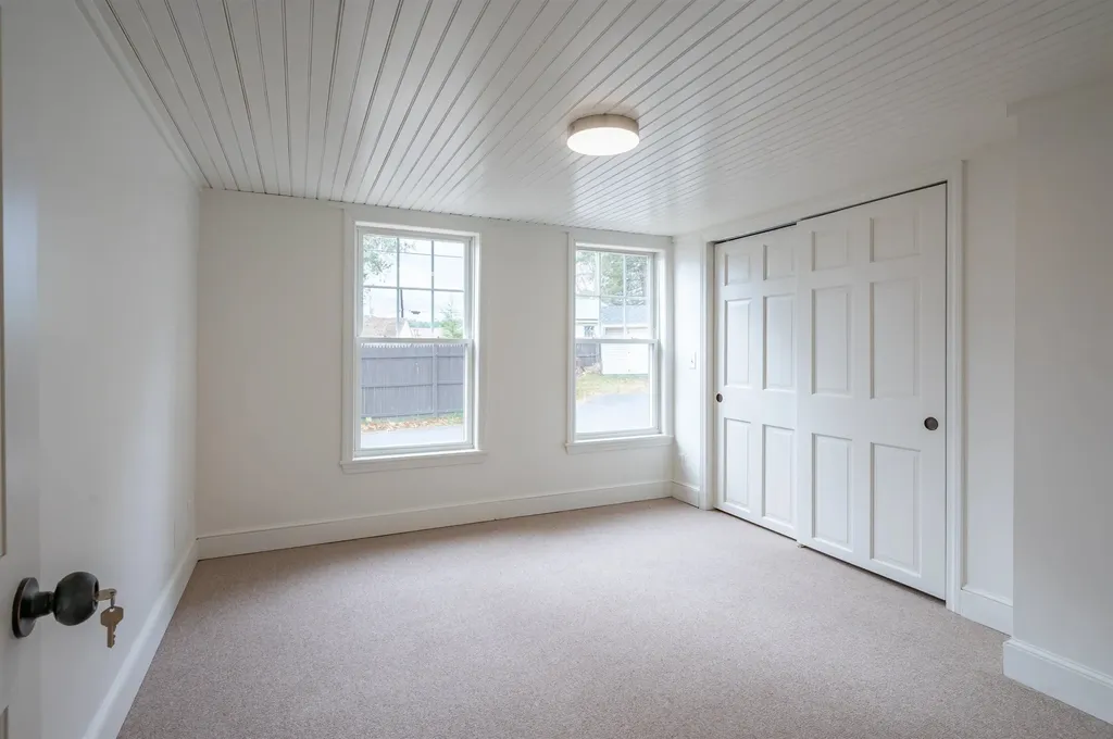 94 Lakeshore Drive Northwood NH 03261