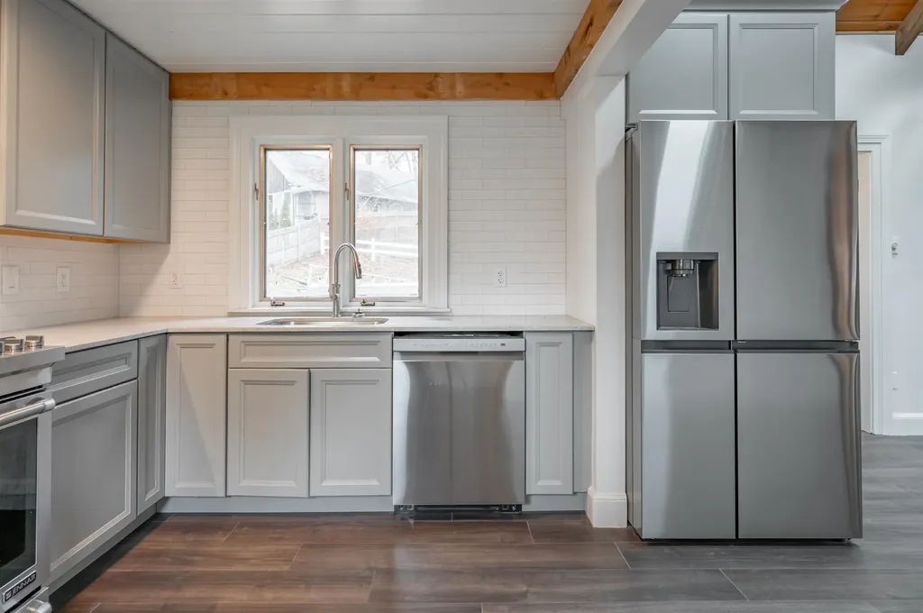 94 Lakeshore Drive Northwood NH 03261