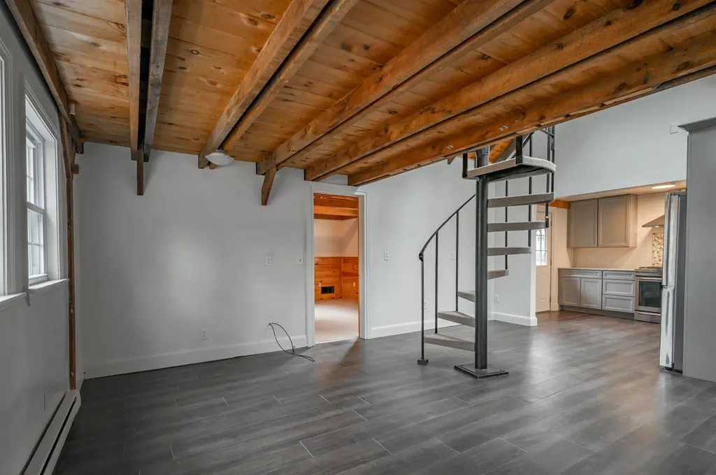 94 Lakeshore Drive Northwood NH 03261