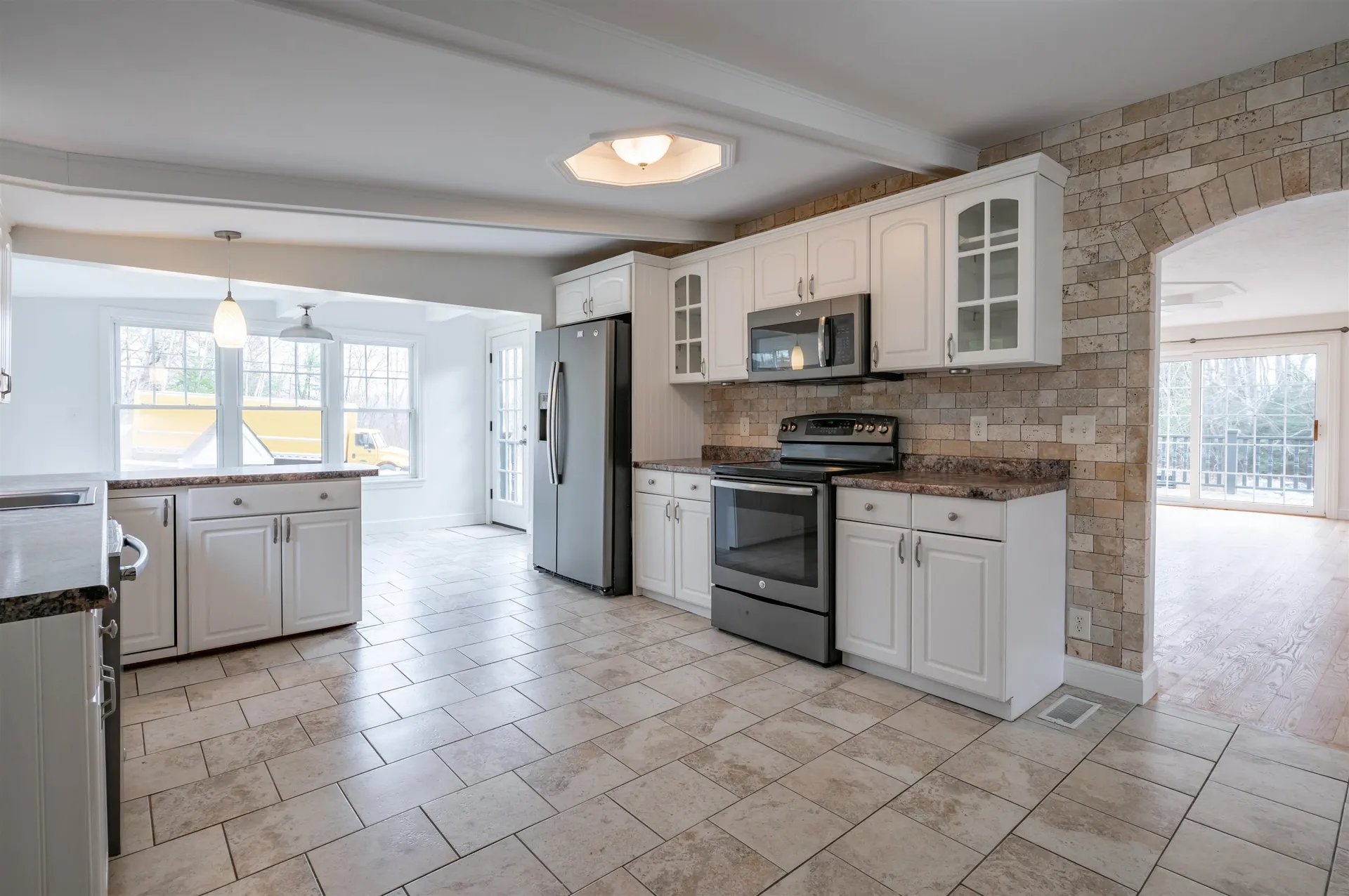 94 Lakeshore Drive Northwood NH 03261