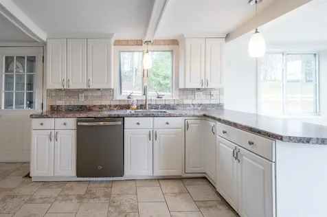 94 Lakeshore Drive Northwood NH 03261