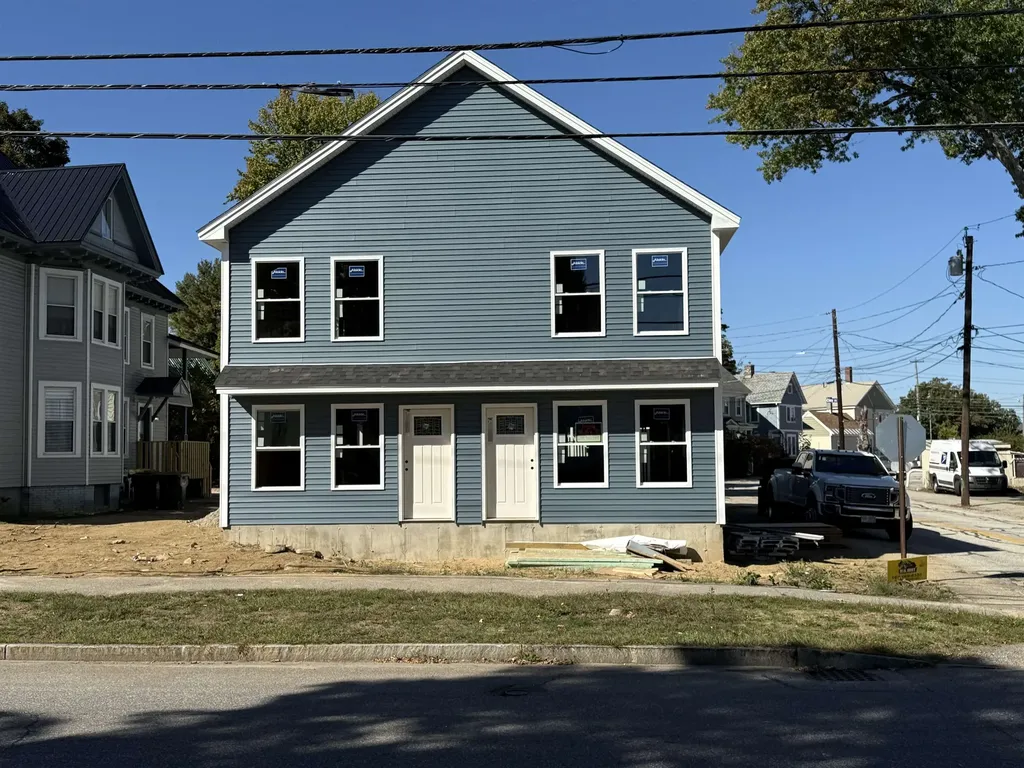 51 Academy Street Laconia NH 03246-3607