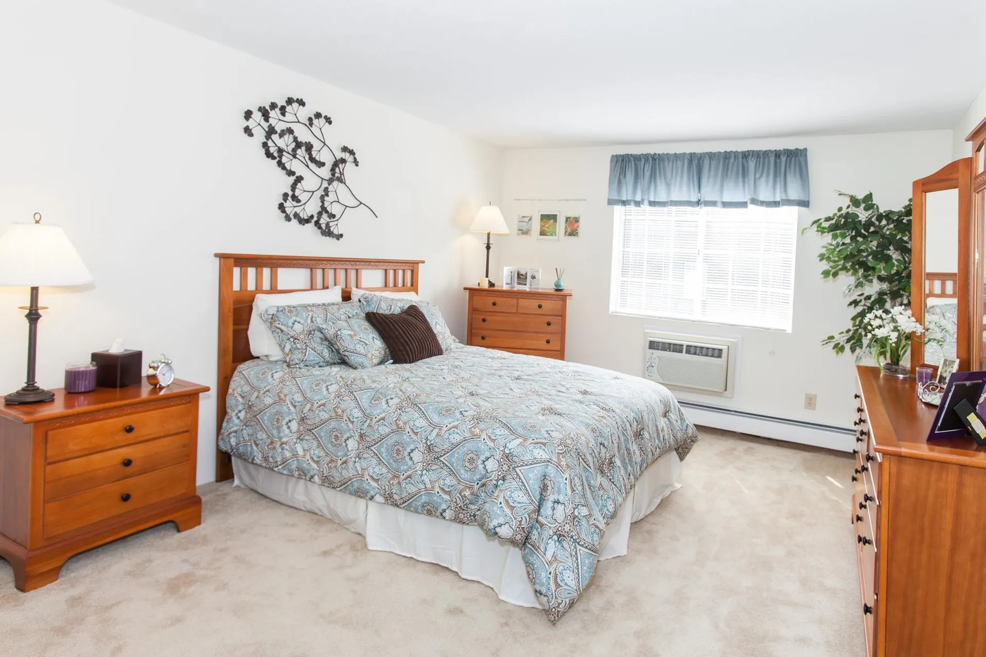 106 West River Drive Manchester NH 03104