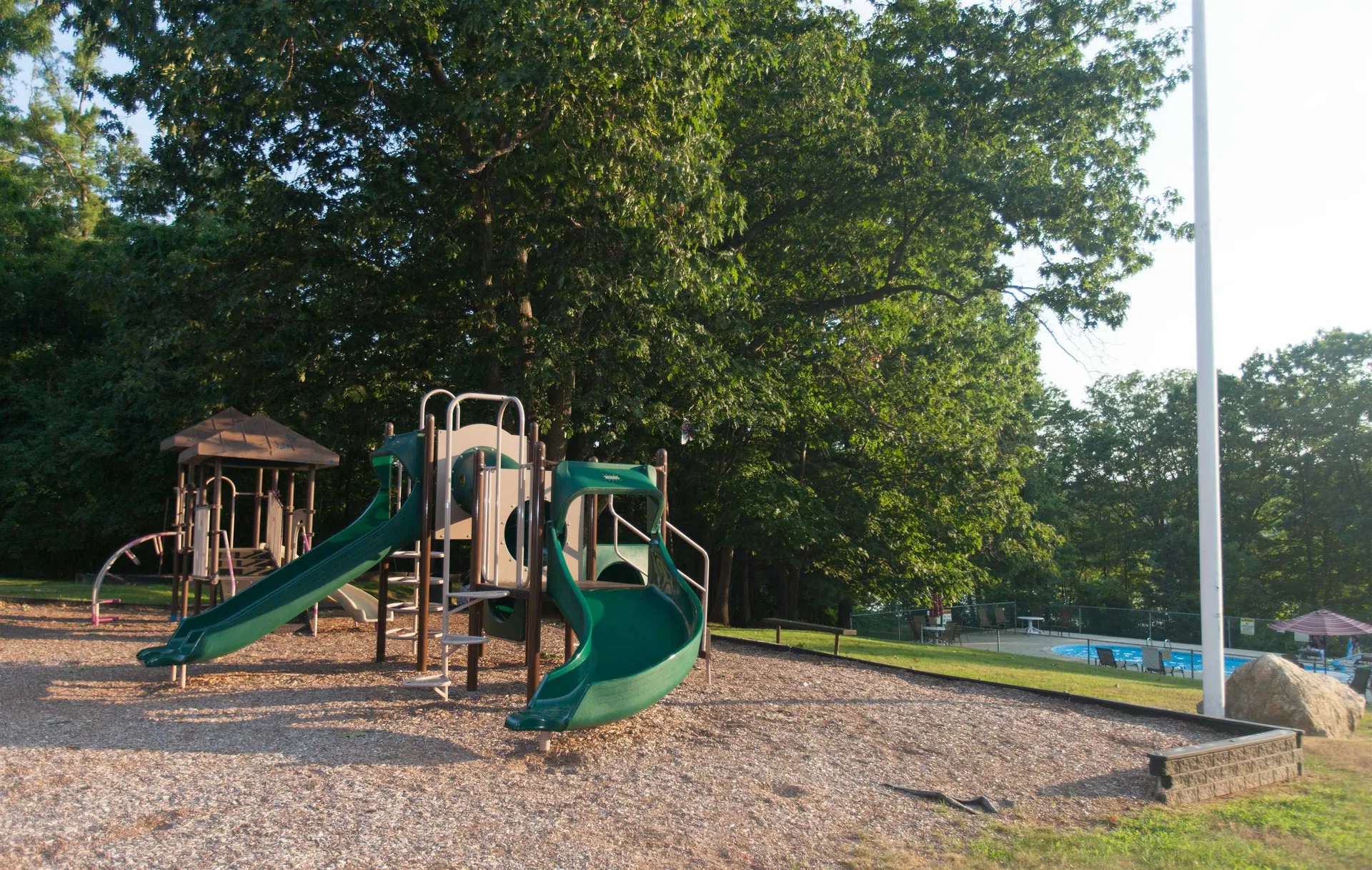 106 West River Drive Manchester NH 03104