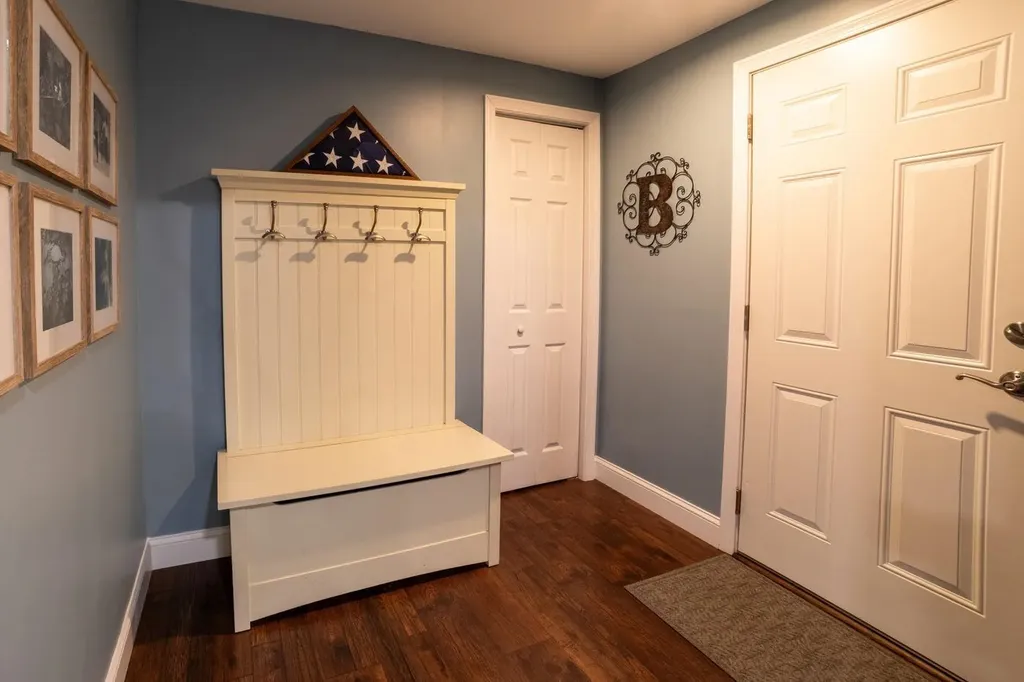 135 Brookview Drive Hooksett NH 03106