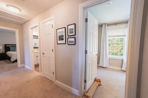 135 Brookview Drive Hooksett NH 03106