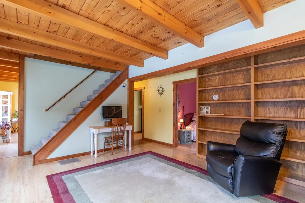 199 Hardwick Farms Road Hardwick VT 05836-9763