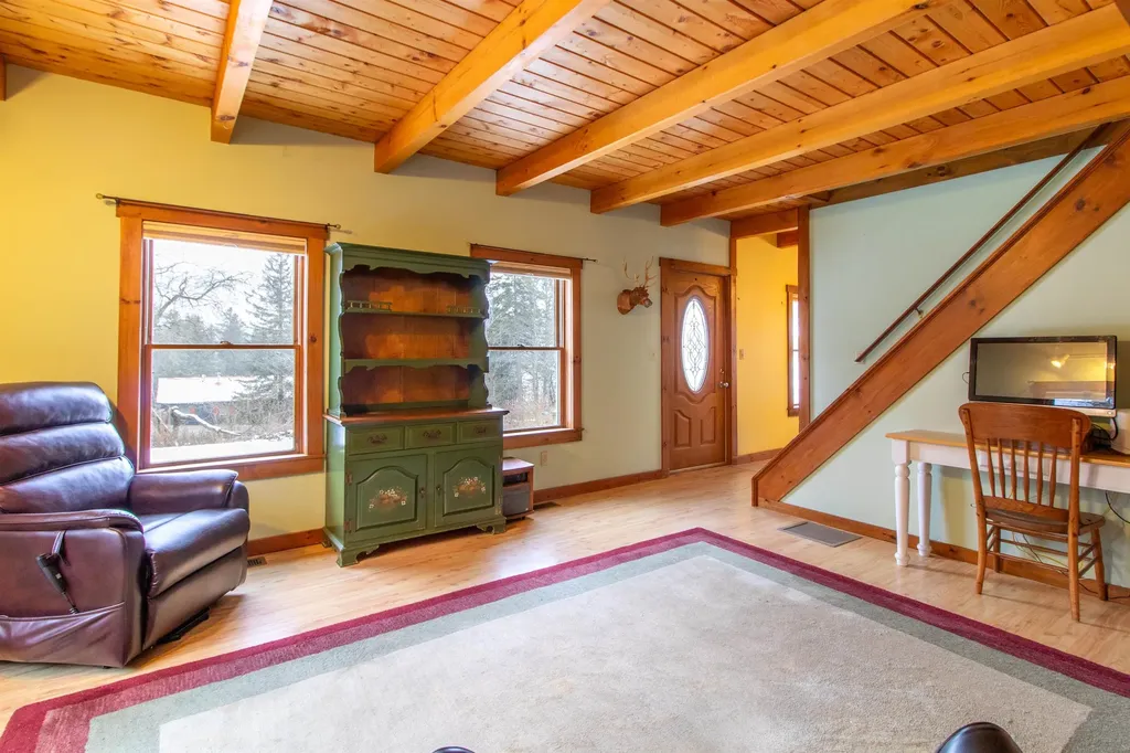 199 Hardwick Farms Road Hardwick VT 05836-9763