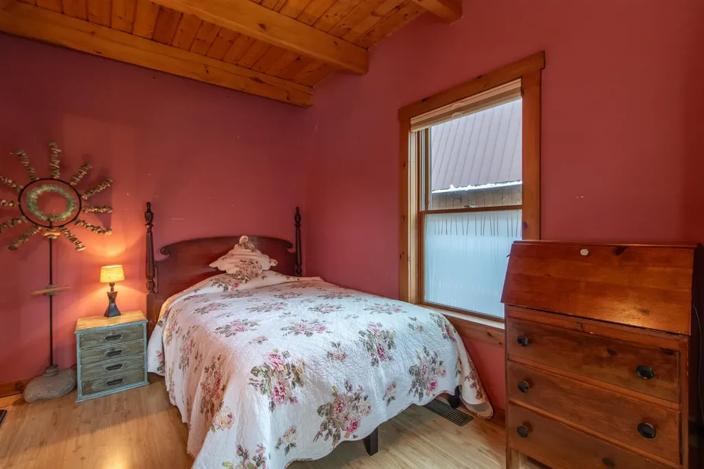199 Hardwick Farms Road Hardwick VT 05836-9763